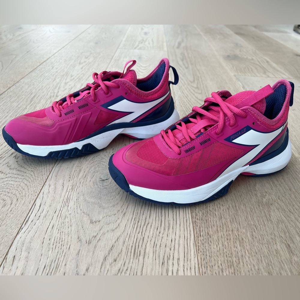 Diadora Court Shoes, Pickleball or Tennis - Size 7.5 worn only a couple times.